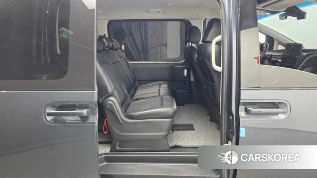 Hyundai Staria 2022 Серый из Кореи, фото 2