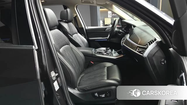 BMW X7 (G07) 2022 Серый из Кореи, фото 2