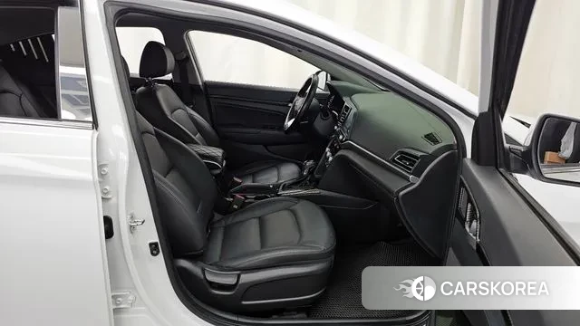 Hyundai The New Avante AD 2019 Белый из Кореи, фото 2