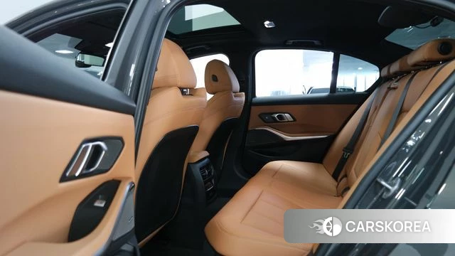 BMW 3 Series (G20) 2025 Цвет тростника из Кореи, фото 2