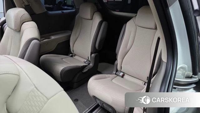Kia The New Carnival 4th Generation 2025 Белый из Кореи, фото 2