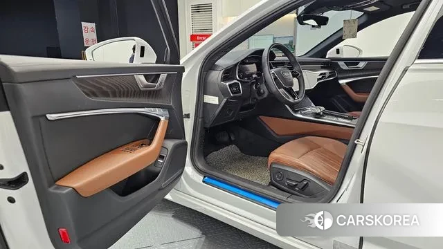 Audi A6 (C8) 2021 Белый из Кореи, фото 2