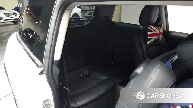 Mini Cooper 2019 Жемчужный цвет из Кореи, фото 2