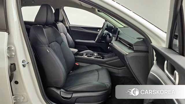 Kia The New K5 3rd generation 2024 Белый из Кореи, фото 2