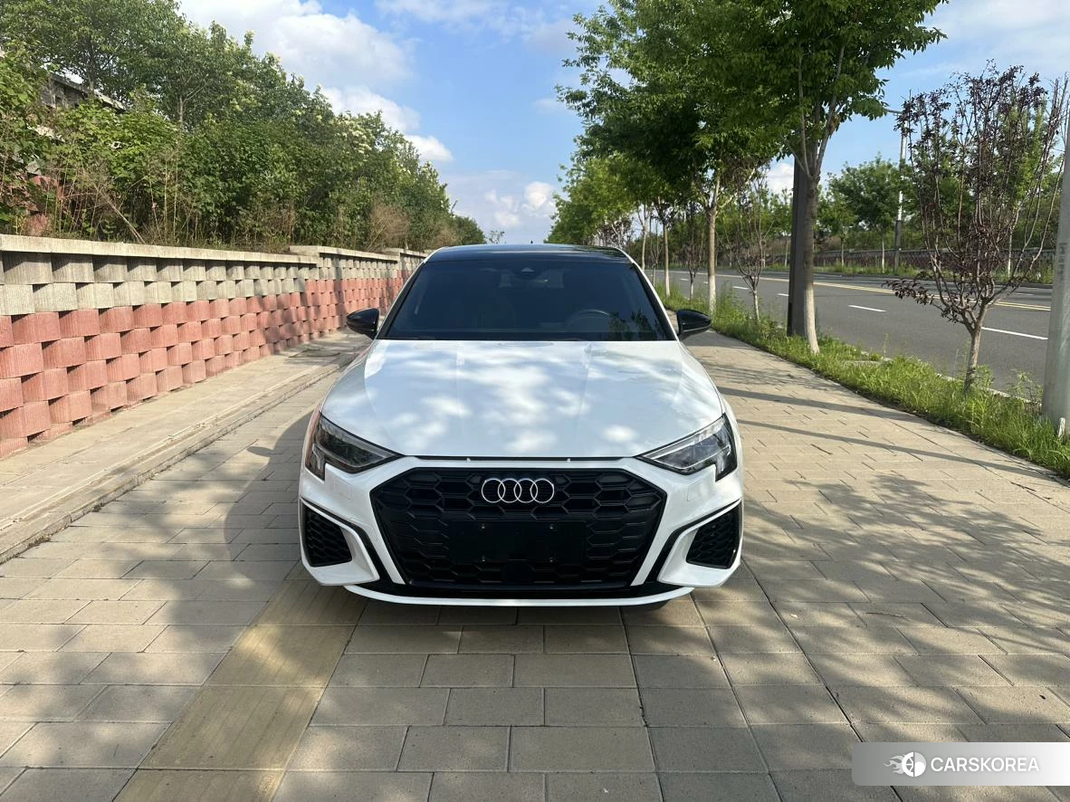 Audi A3 2023 Белый из Китая, фото 2
