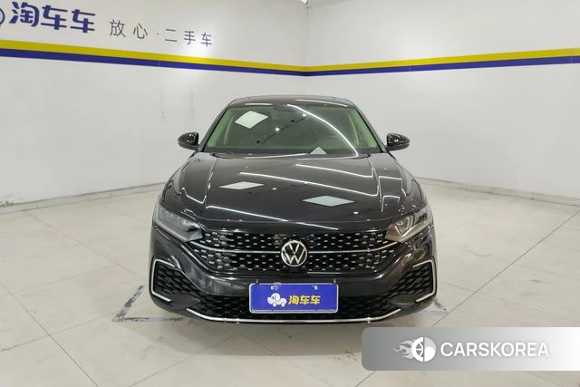 Volkswagen Passat 2022 Черный из Китая, фото 2