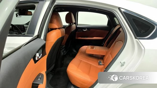 Kia The New K3 2nd generation 2022 Белый из Кореи, фото 2