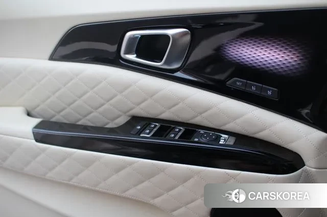 Kia Carnival 4th generation 2021 Черный из Кореи, фото 2