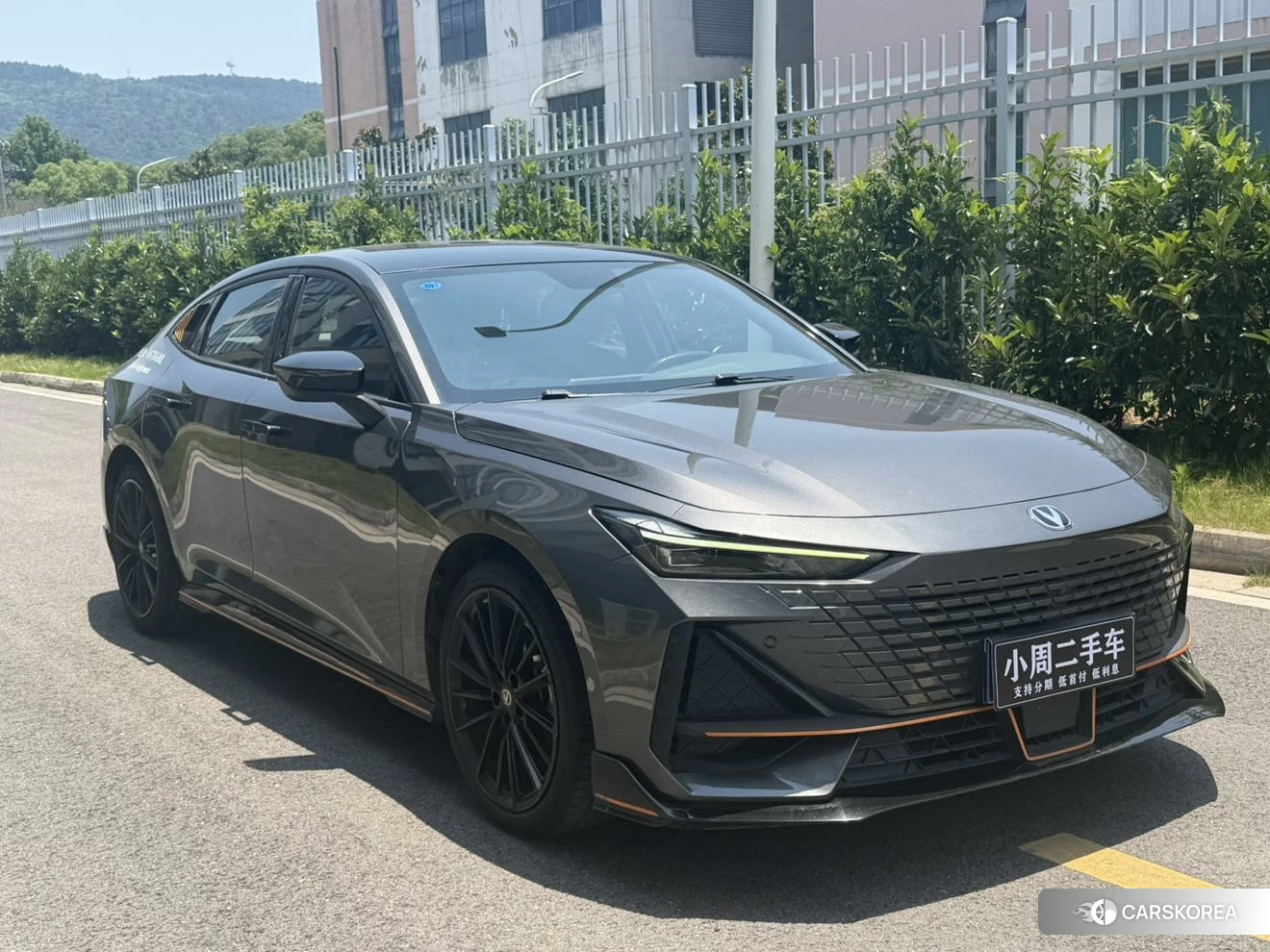 Chang'an UNI-V 2022 Темно-серый из Китая, фото 2