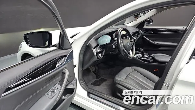 BMW 5 Series (G30) id 2337667 из Кореи 2