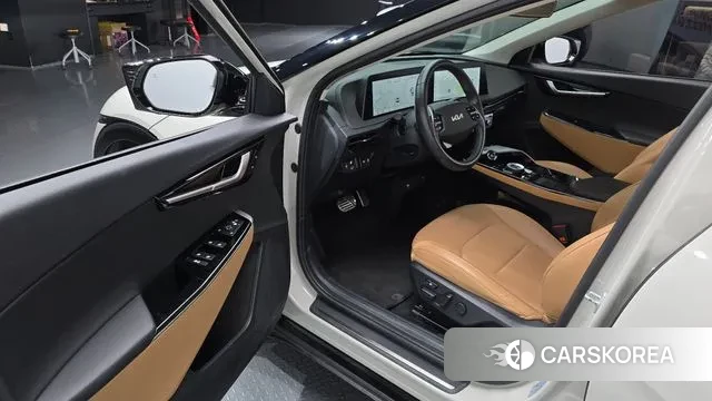 Kia EV6 2021 Жемчужный цвет из Кореи, фото 2