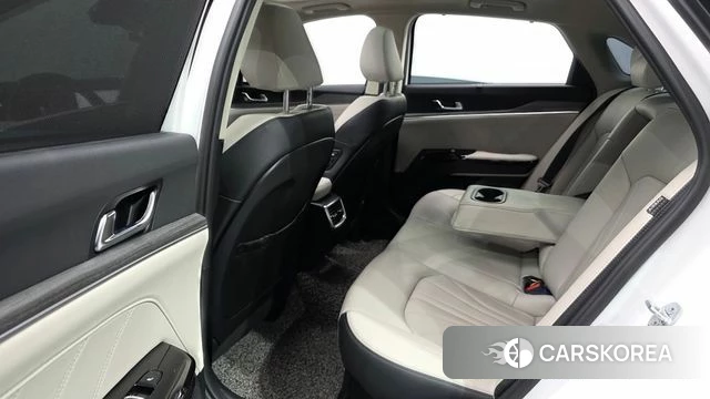 Kia The New K5 Hybrid 3rd generation 2024 Белый из Кореи, фото 2