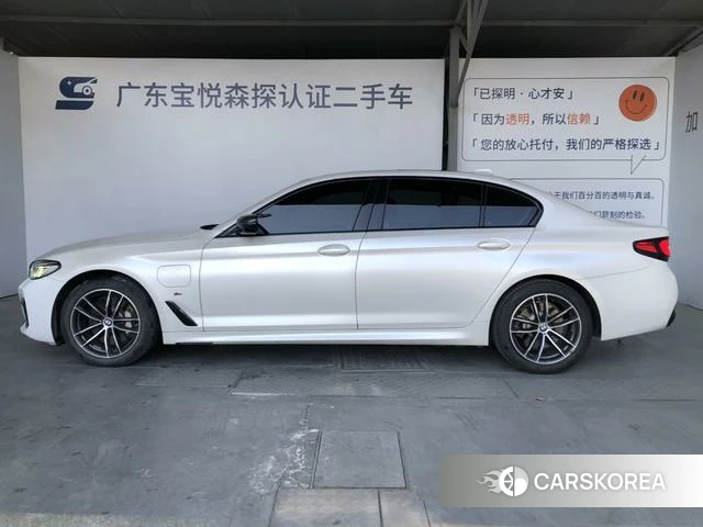 BMW 5 series PHEV 2021 Белый из Китая, фото 2