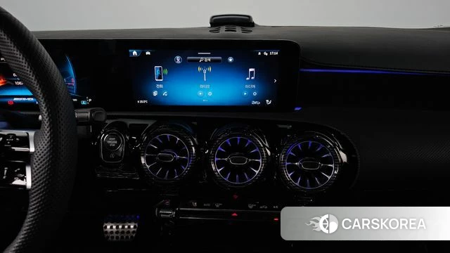 Mercedes-Benz A-Class W177 2025 Белый из Кореи, фото 2