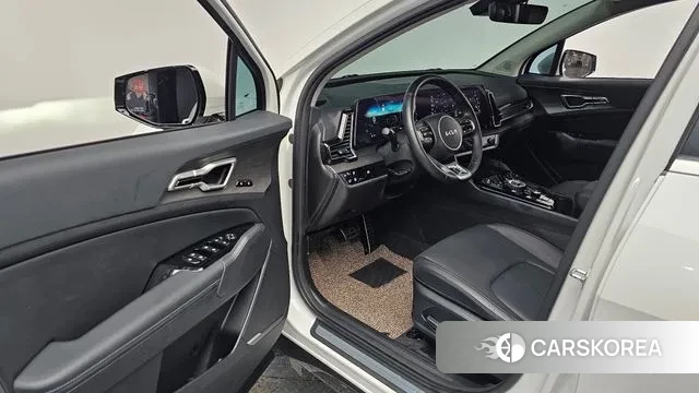 Kia Sportage 5th Generation Hybrid 2024 Белый из Кореи, фото 2