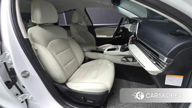 Hyundai The New Grandeur IG Hybrid 2022 Белый из Кореи, фото 2