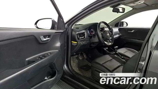 Kia Stonic 2019 Серый из Кореи, фото 2