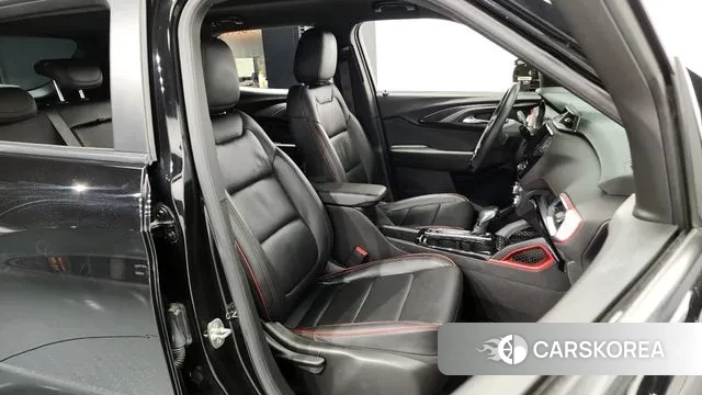 Chevrolet (GM Daewoo) Trailblazer 2021 Черный из Кореи, фото 2