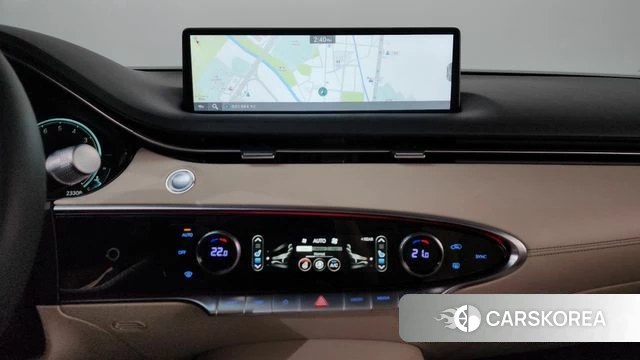 Genesis GV70 2023 Белый из Кореи, фото 2