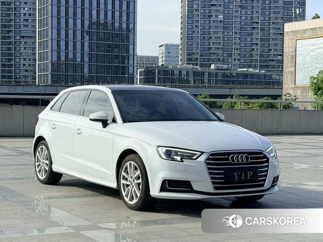 Audi A3 2021 Белый из Китая, фото 2