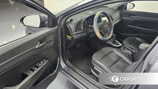 Hyundai Avante AD 2018 Серый из Кореи, фото 2