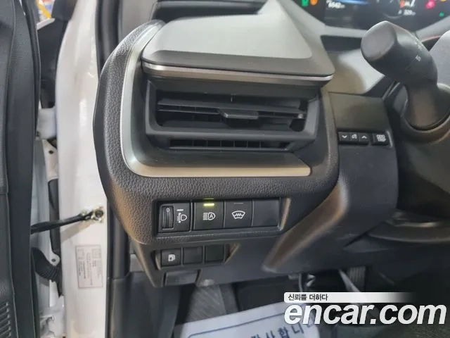 Toyota Prius 5th Generation 2023 Белый из Кореи, фото 2