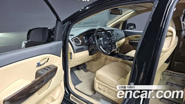 Kia The New Carnival 2019 Черный из Кореи, фото 2