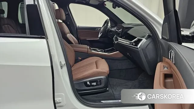 BMW X5 (G05) 2025 Белый из Кореи, фото 2