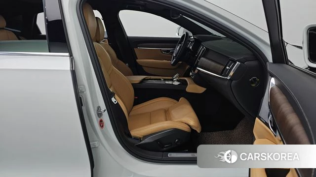 Volvo S90 2022 Белый из Кореи, фото 2