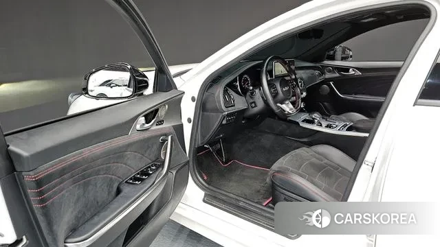 Kia Stinger Meister 2022 Белый из Кореи, фото 2