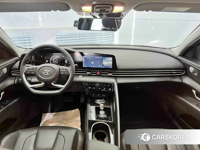 Hyundai Elantra 2023 Темно-серый из Китая, фото 2