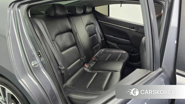Hyundai Avante AD 2018 Серый из Кореи, фото 2