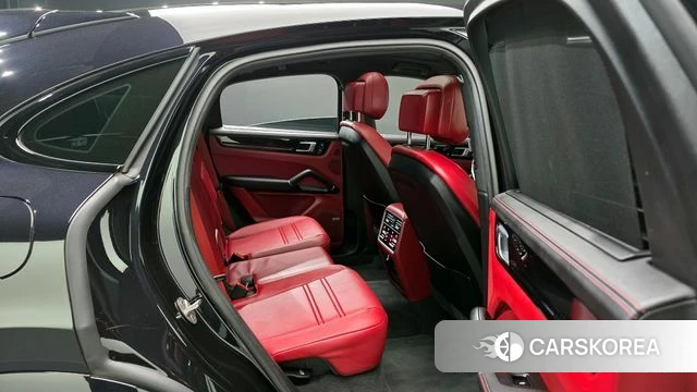 Porsche Cayenne (PO536) 2022 Черный из Кореи, фото 2