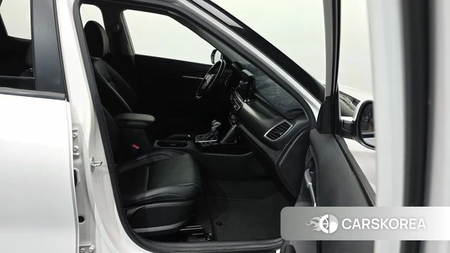 Kia Seltos 2019 Белый из Кореи, фото 2