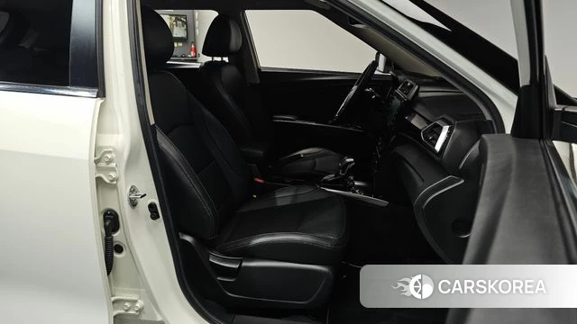 Ssangyong The New Tivoli 2024 Белый из Кореи, фото 2