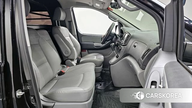 Hyundai The New Grand Starex 2019 Черный из Кореи, фото 2