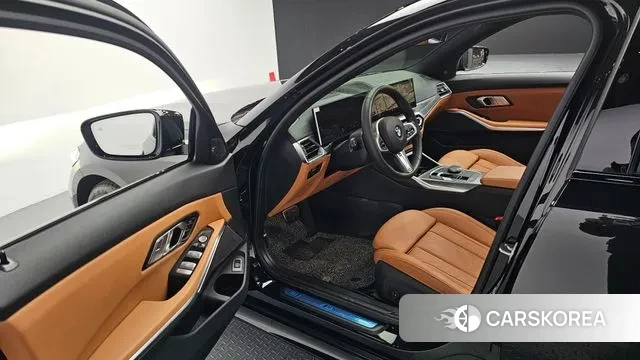 BMW 3 Series (G20) 2024 Черный из Кореи, фото 2