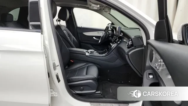 Mercedes-Benz GLC-Class X253 2019 Белый из Кореи, фото 2