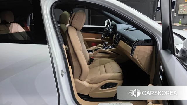 Porsche Cayenne (PO536) 2022 Белый из Кореи, фото 2