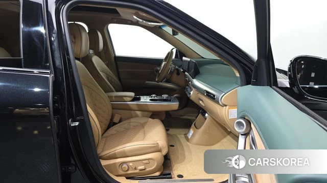 Genesis GV60 2022 Черный из Кореи, фото 2