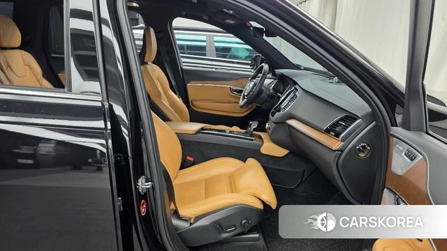 Volvo XC90 second Generation 2019 Черный из Кореи, фото 2