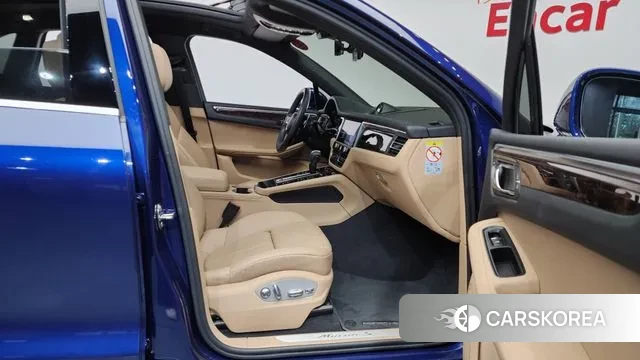 Porsche Macan 2022 Синий из Кореи, фото 2