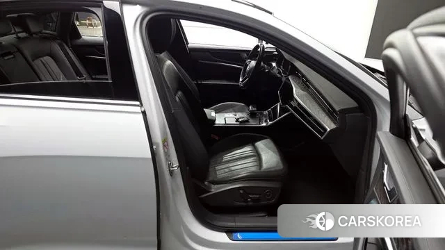 Audi A6 (C8) 2020 Белый из Кореи, фото 2