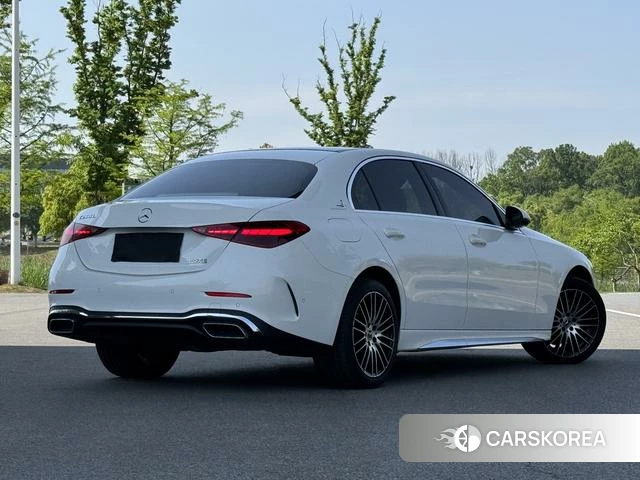 Mercedes-Benz Class C 2025 Белый из Китая, фото 2