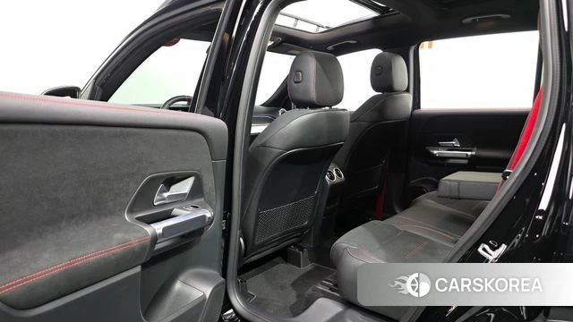 Mercedes-Benz GLB-Class X247 2023 Черный из Кореи, фото 2