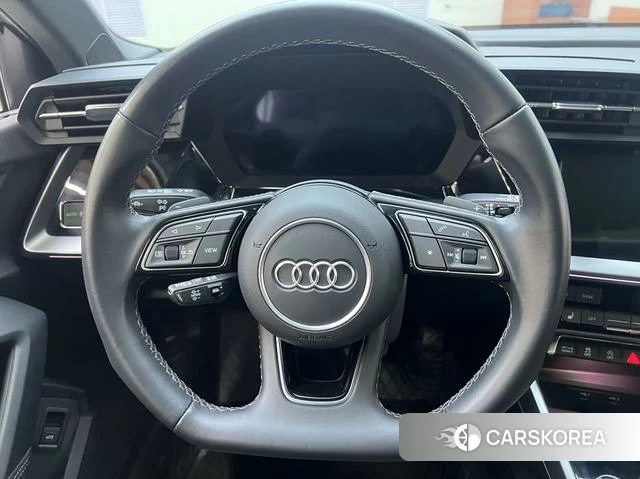 Audi A3 2023 Белый из Китая, фото 2