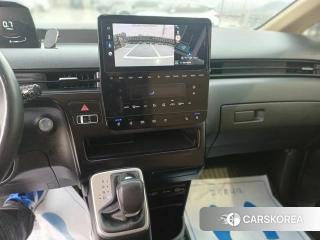 Hyundai Staria 2023 Черный из Кореи, фото 2