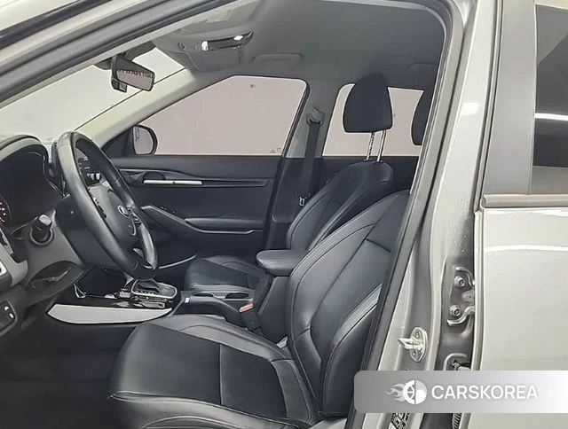 Kia Seltos 2019 Серебряный из Кореи, фото 2