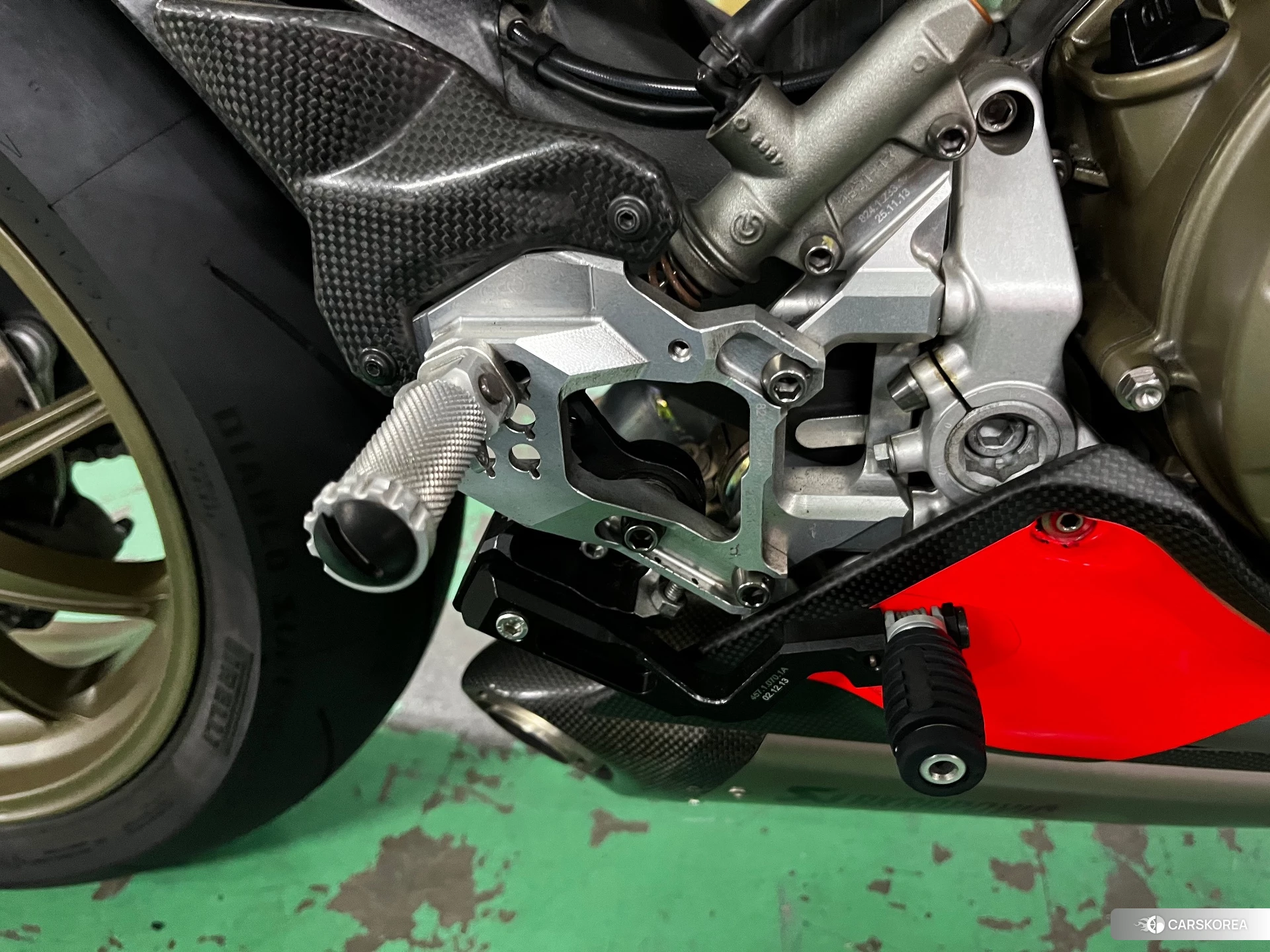 Проданный Ducati 1199 SUPERLEGGERA 2014 из Японии, фото 2