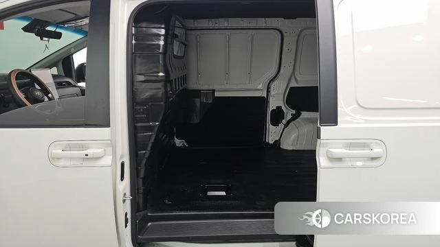 Hyundai Staria 2024 Белый из Кореи, фото 2